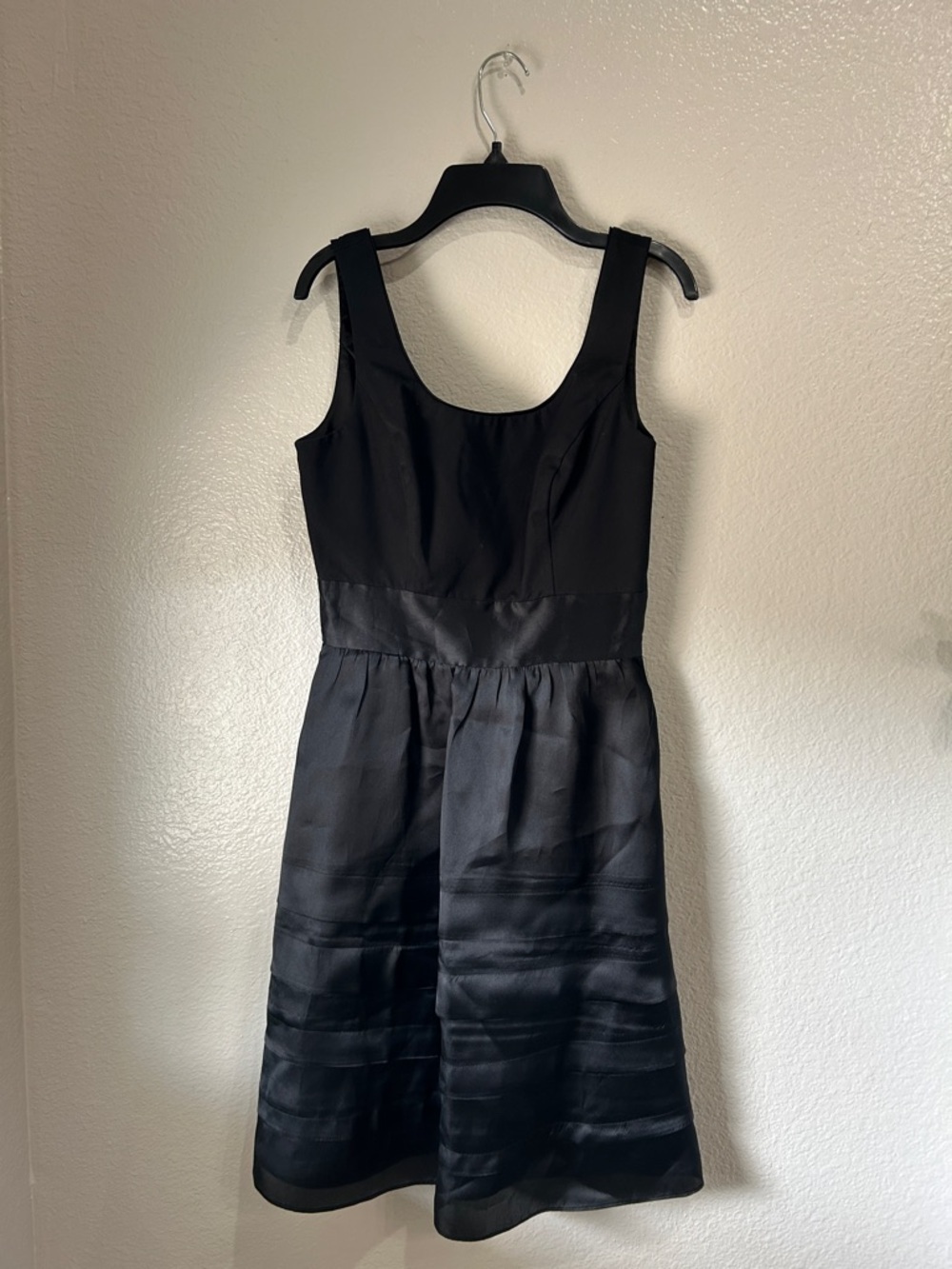 White House Black Market Black Sleeveless Fit-and-Flare Mini Dress Sz 0 TC0359